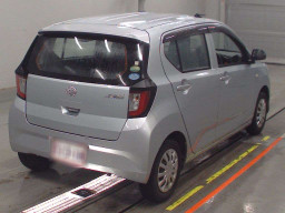 2018 Daihatsu Mira es