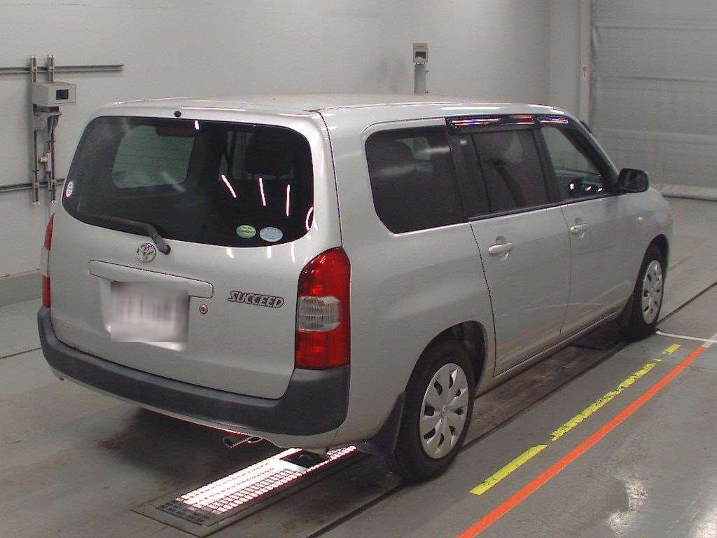 2014 Toyota Succeed NCP160V[1]