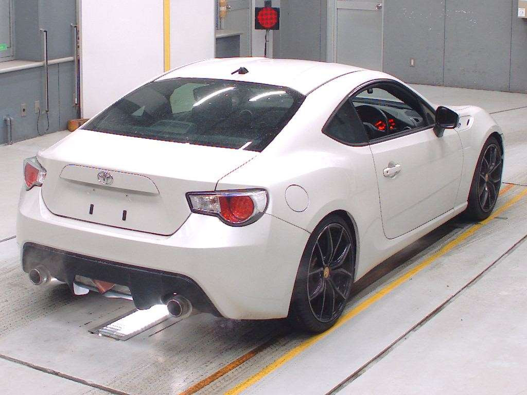 2012 Toyota 86 ZN6[1]