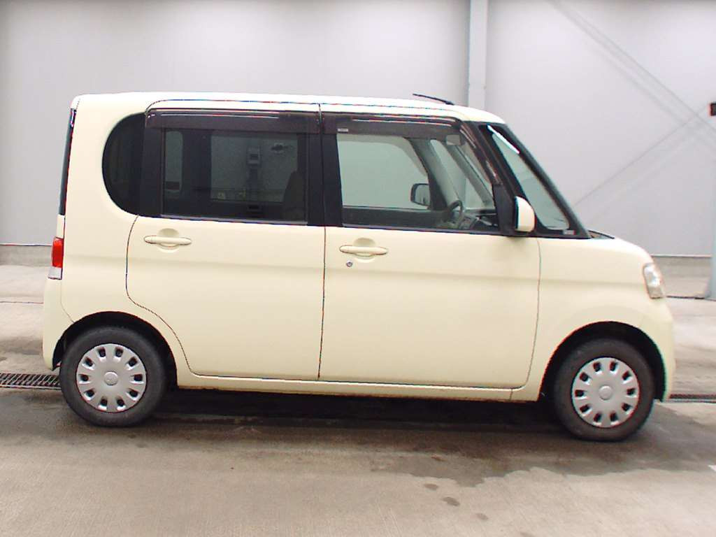 2008 Daihatsu Tanto L375S[2]