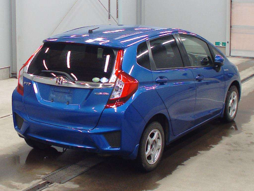 2013 Honda Fit Hybrid GP5[1]