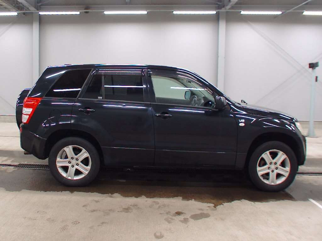 2006 Suzuki Escudo TD94W[2]