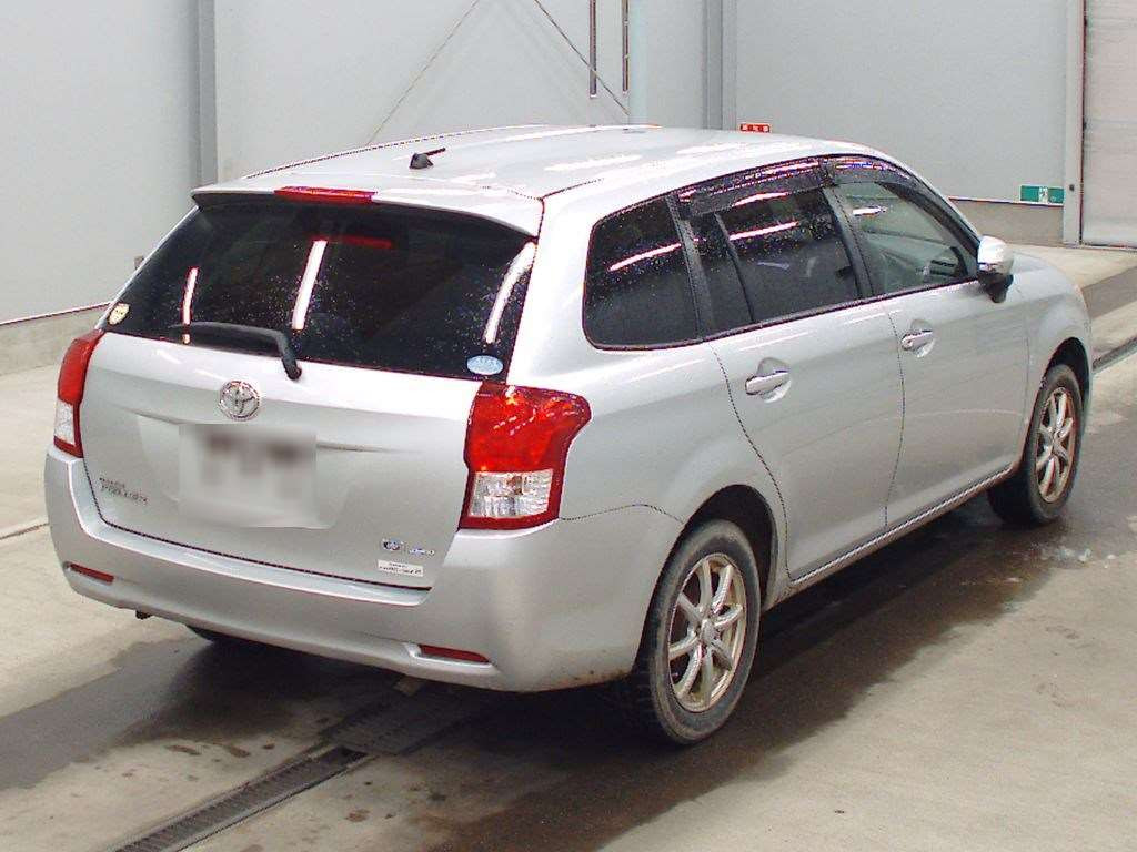 2013 Toyota Corolla Fielder NZE164G[1]