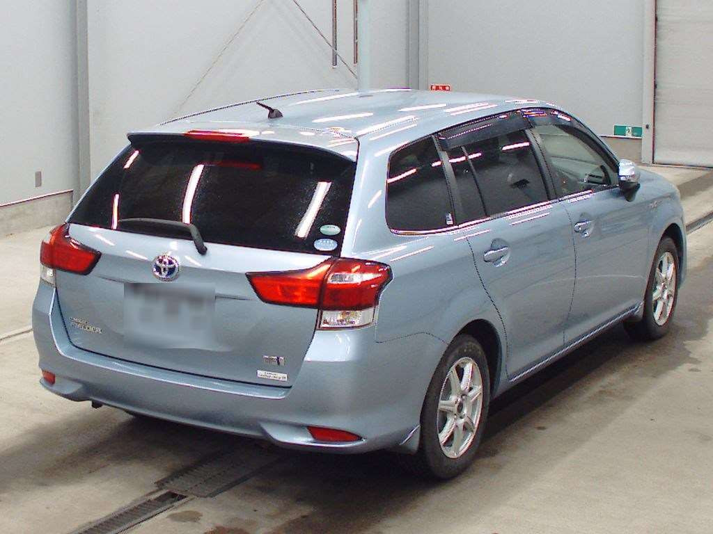 2016 Toyota Corolla Fielder NKE165G[1]