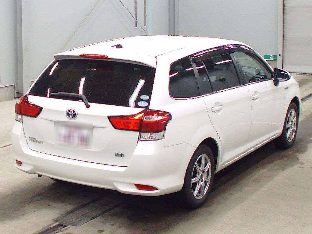 2017 Toyota Corolla Fielder NKE165G[1]