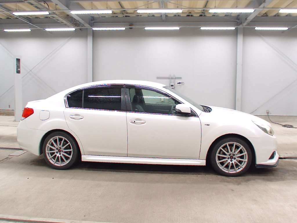 2012 Subaru Legacy B4 BMM[2]