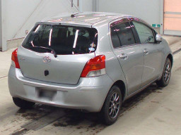 2010 Toyota Vitz