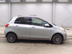 2010 Toyota Vitz