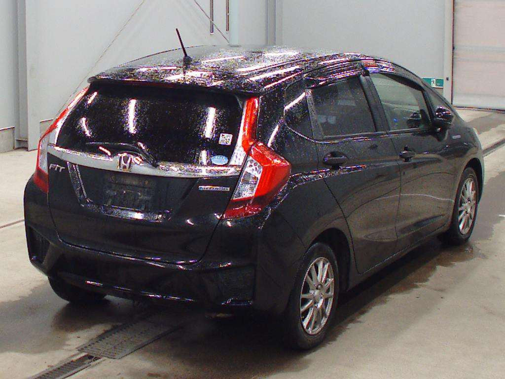 2014 Honda Fit Hybrid GP5[1]