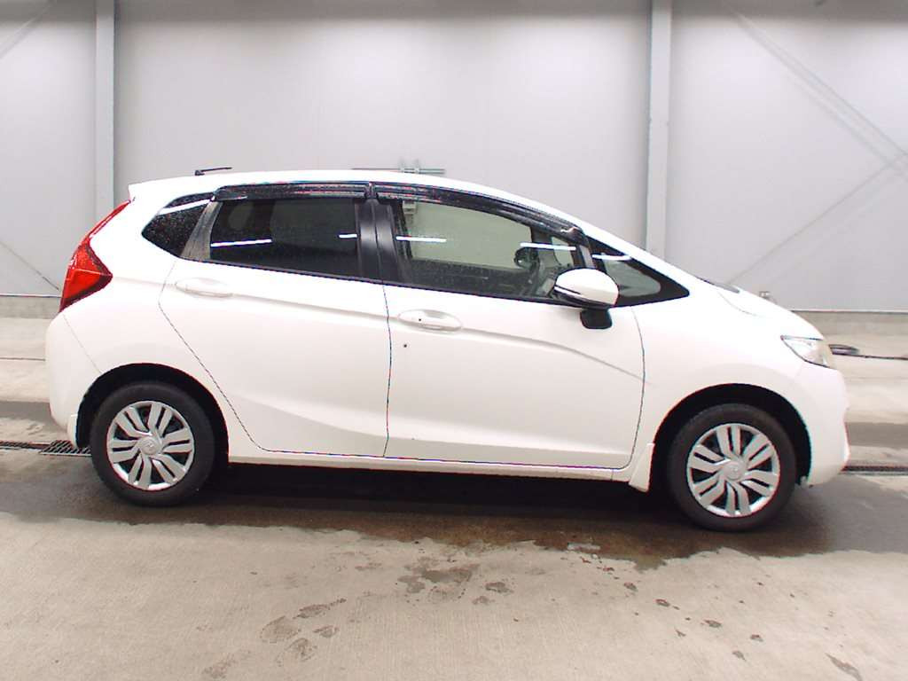 2013 Honda Fit GK4[2]