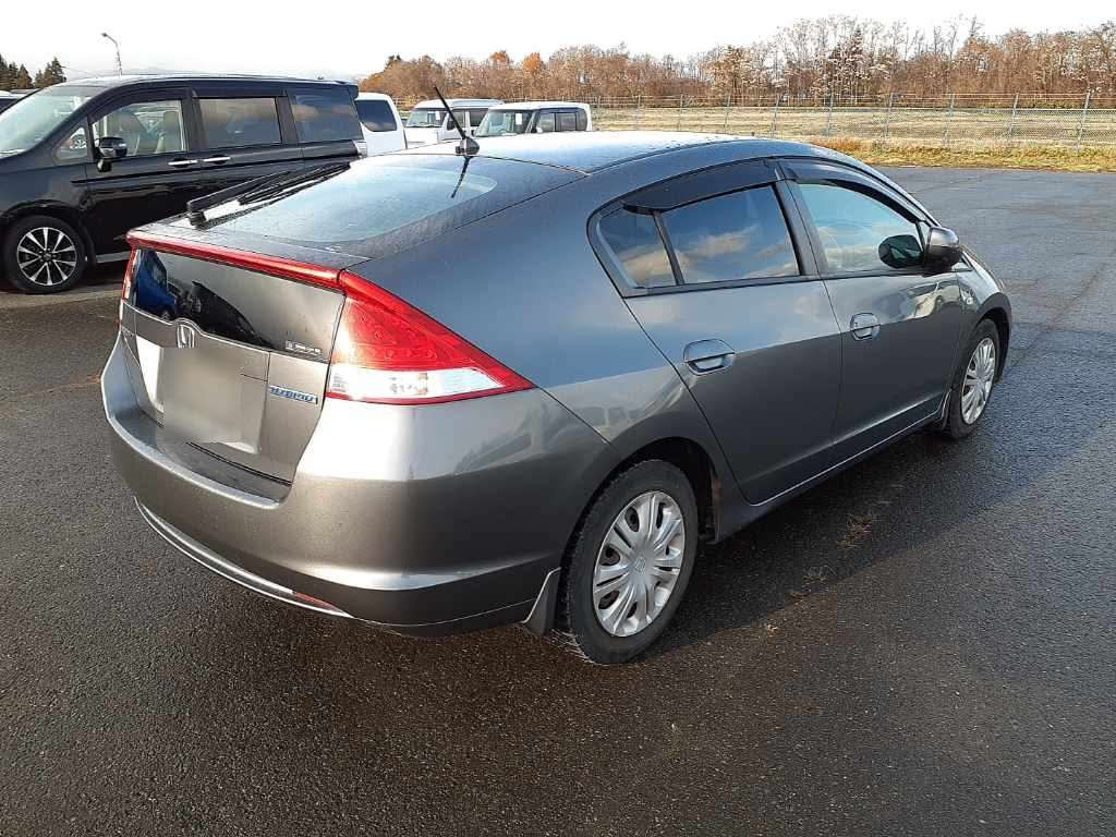 2010 Honda Insight ZE2[1]