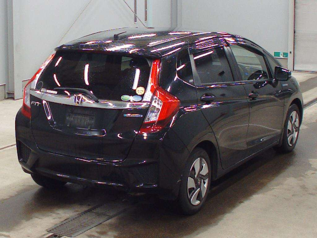 2014 Honda Fit Hybrid GP5[1]