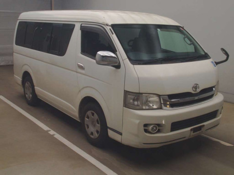 2009 Toyota Hiace Wagon TRH214W[2]