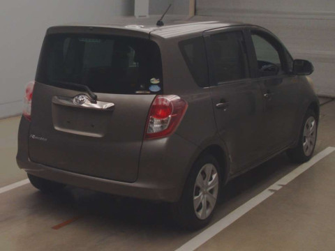 2008 Toyota Ractis SCP100[1]