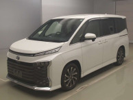 2022 Toyota Voxy