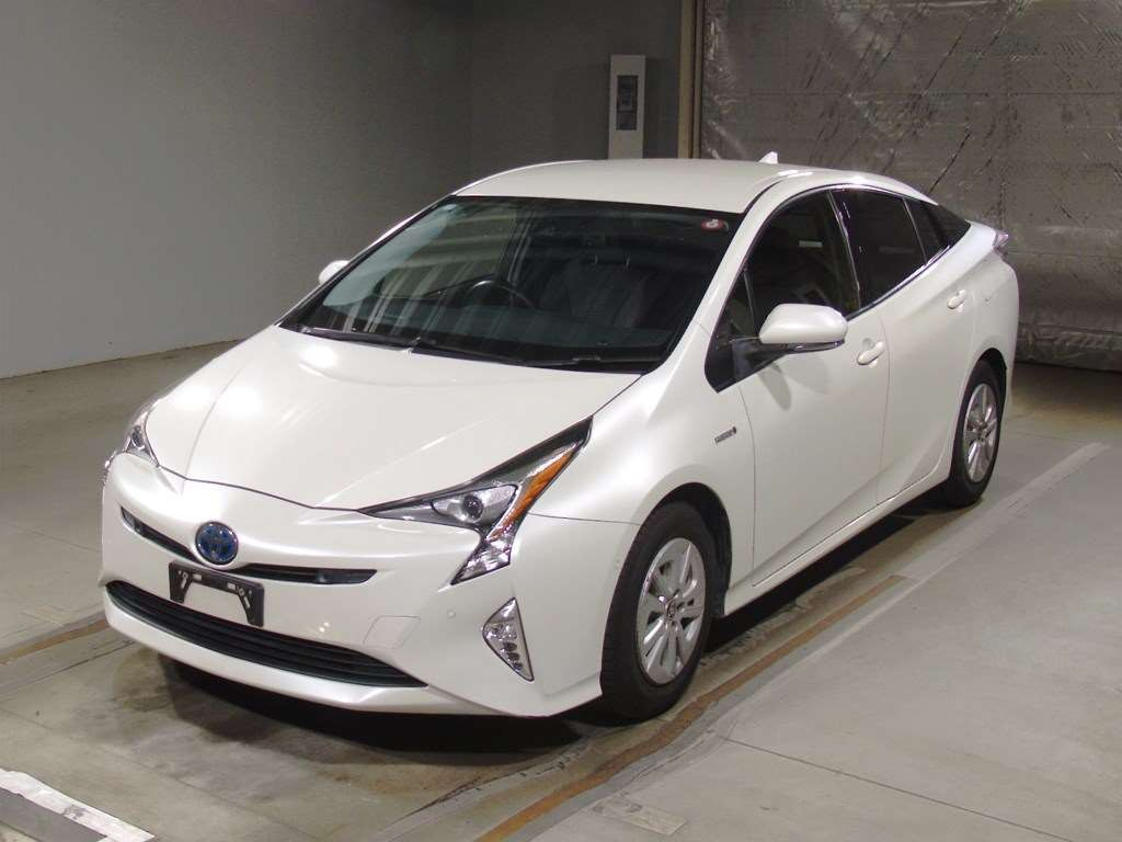 2016 Toyota Prius ZVW50[0]