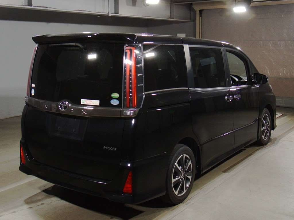 2019 Toyota Noah ZRR80W[1]