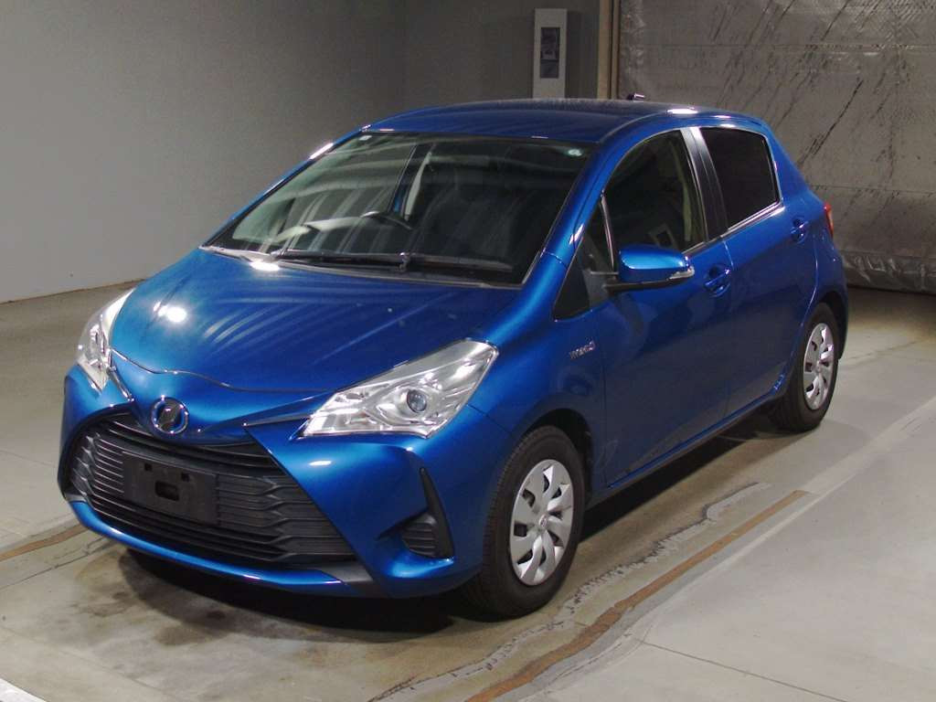 2018 Toyota Vitz NHP130[0]