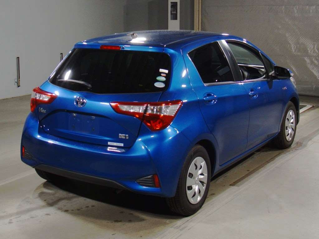 2018 Toyota Vitz NHP130[1]