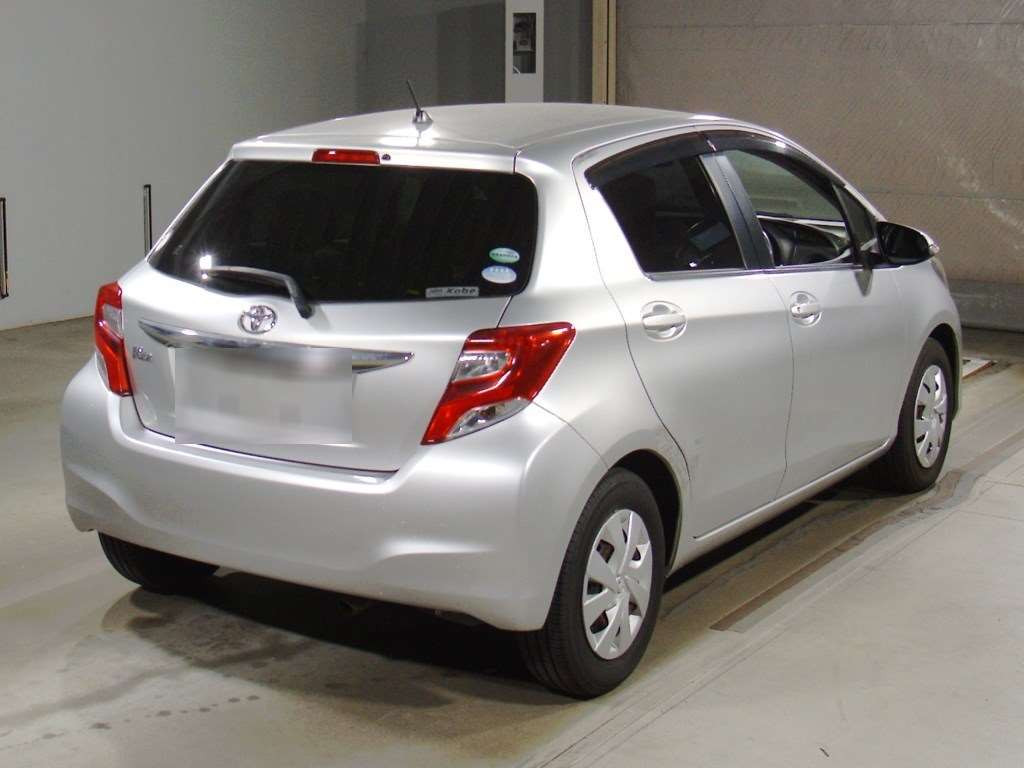 2015 Toyota Vitz NSP130[1]