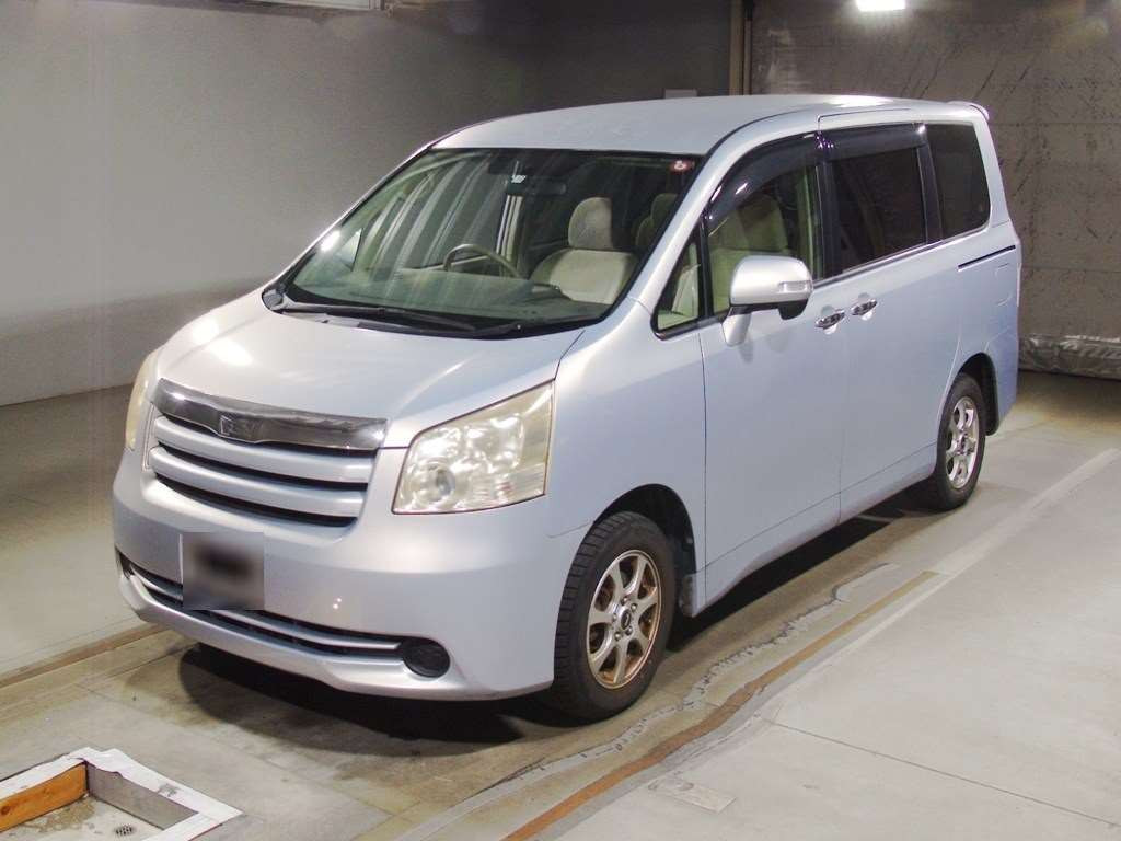 2009 Toyota Noah ZRR70G[0]