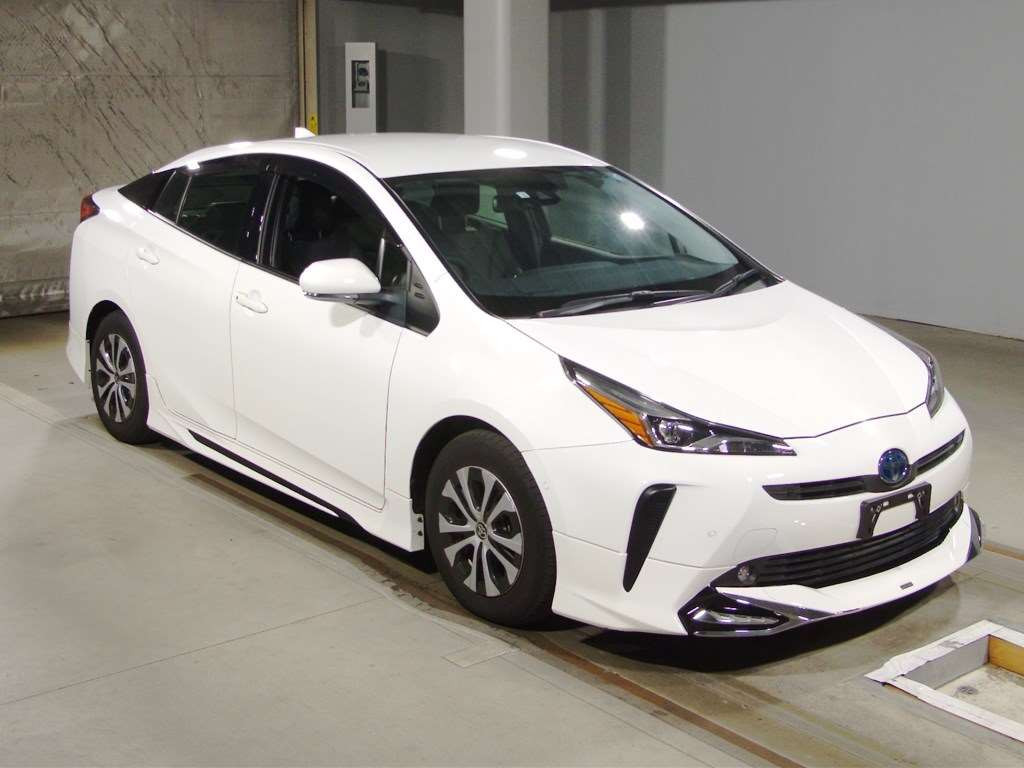 2022 Toyota Prius ZVW51[2]