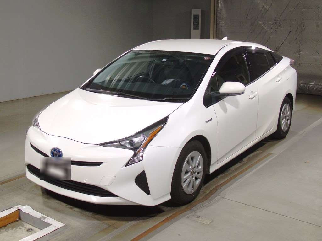 2017 Toyota Prius ZVW50[0]