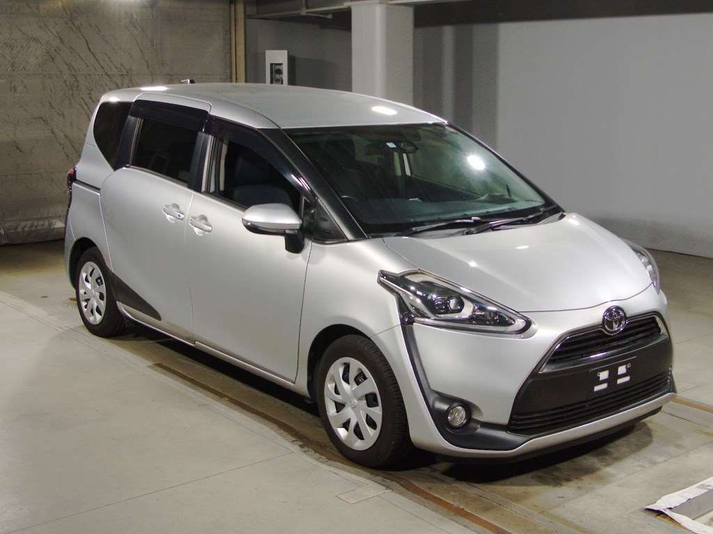 2015 Toyota Sienta NSP170G[2]