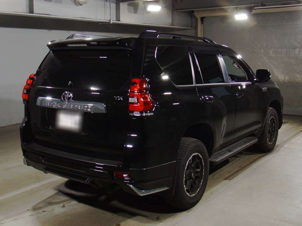 2023 Toyota Land Cruiser Prado TRJ150W[1]