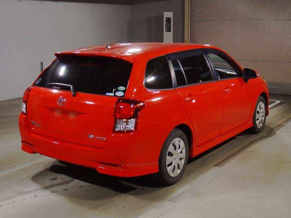 2013 Toyota Corolla Fielder NZE161G[1]