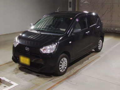 2017 Daihatsu Mira es