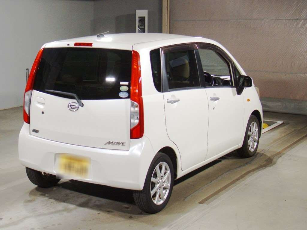 2013 Daihatsu Move LA100S[1]