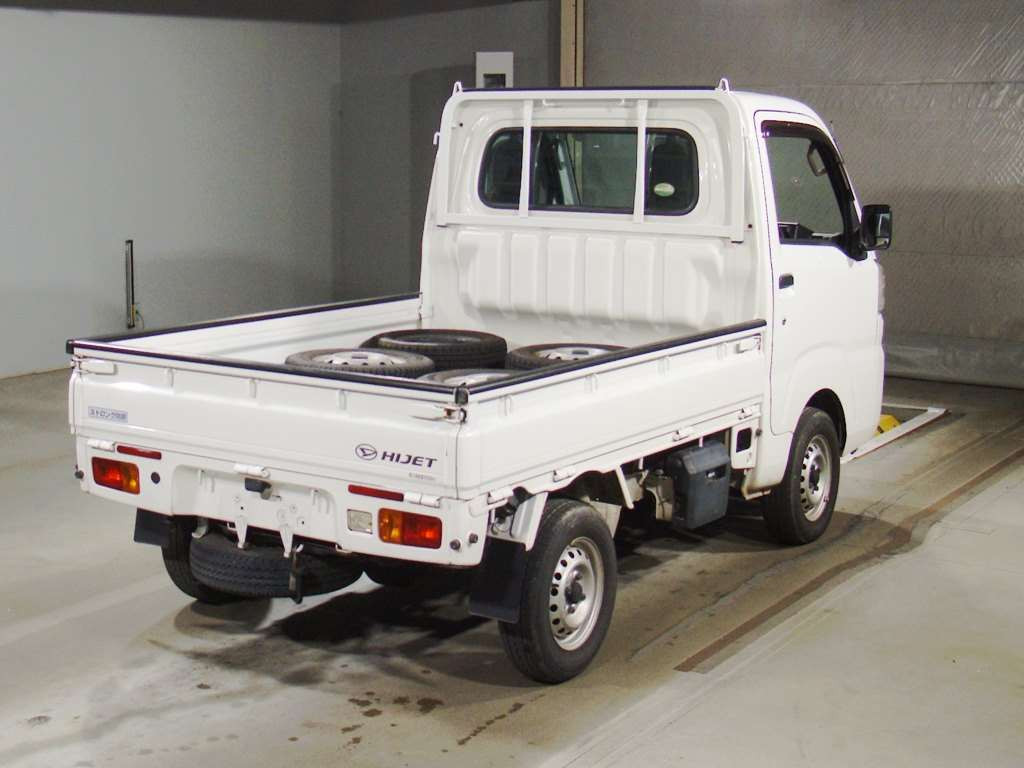 2016 Daihatsu Hijet Truck S500P[1]