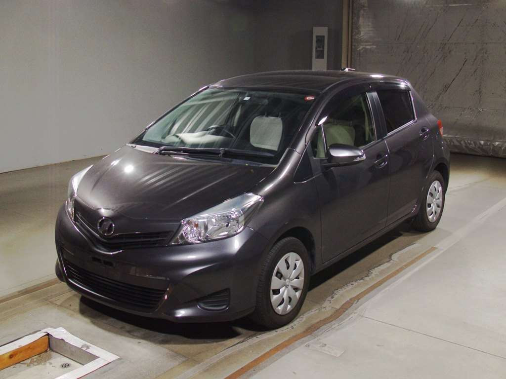 2012 Toyota Vitz NSP130[0]