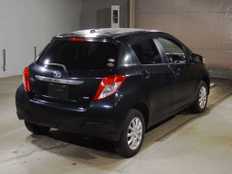 2011 Toyota Vitz