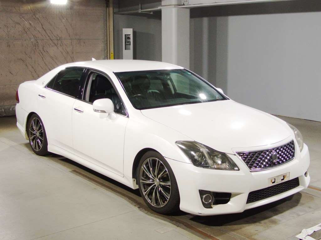 2010 Toyota Crown GRS200[2]