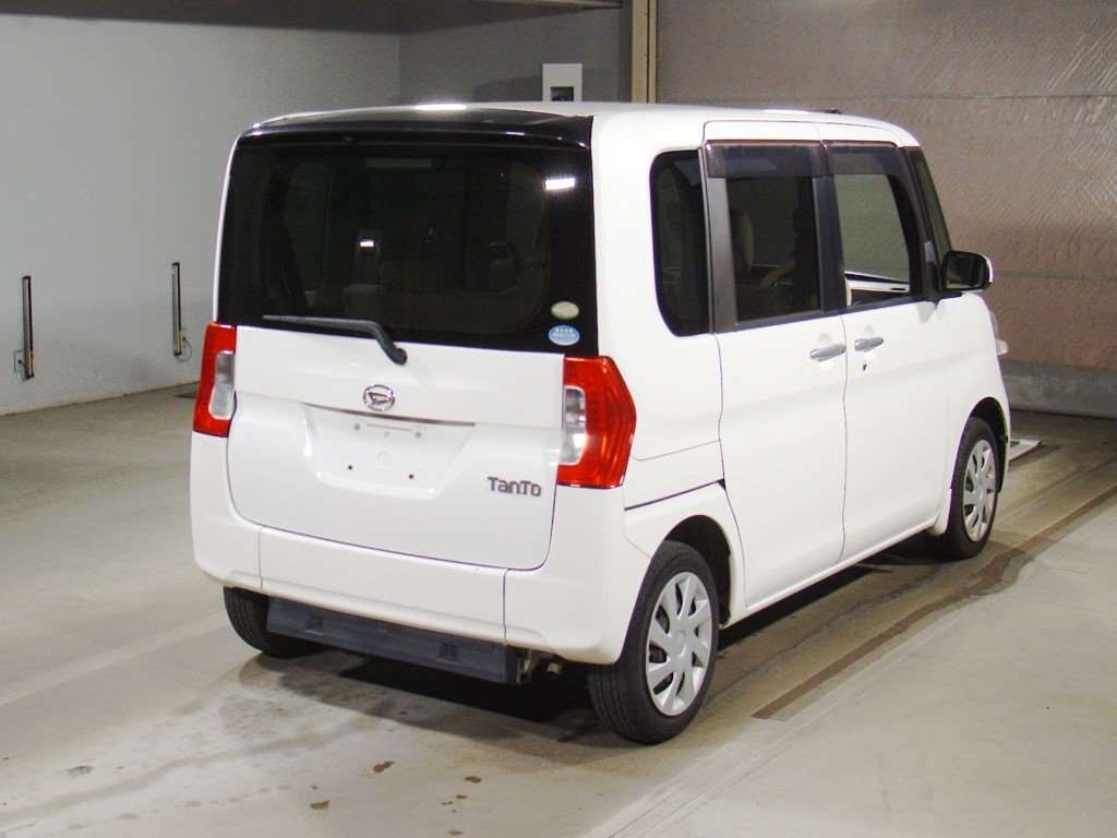 2015 Daihatsu Tanto LA600S[1]