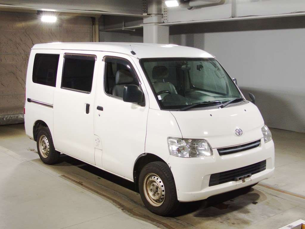 2017 Toyota Townace Van S402M[2]