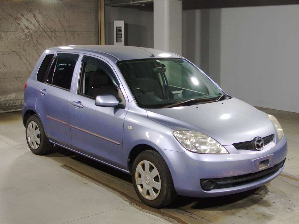 2005 Mazda Demio DY3W[2]