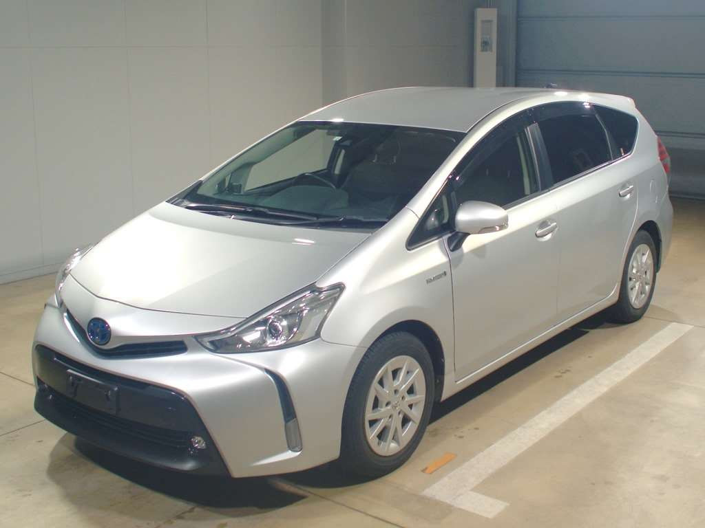 2018 Toyota Prius alpha ZVW41W[0]