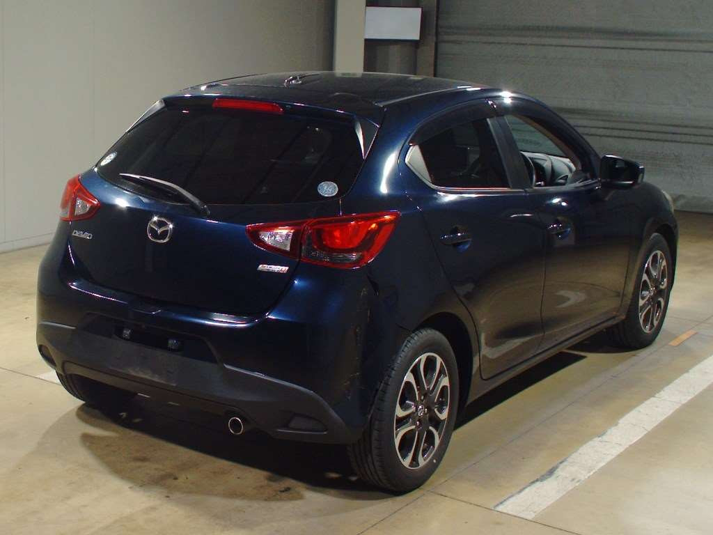 2015 Mazda Demio DJ5FS[1]