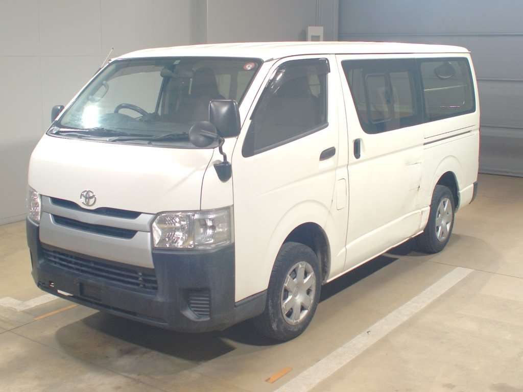 2017 Toyota Hiace Van TRH200V[0]