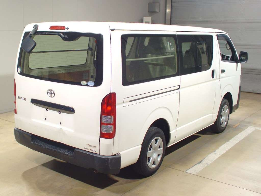 2017 Toyota Hiace Van TRH200V[1]