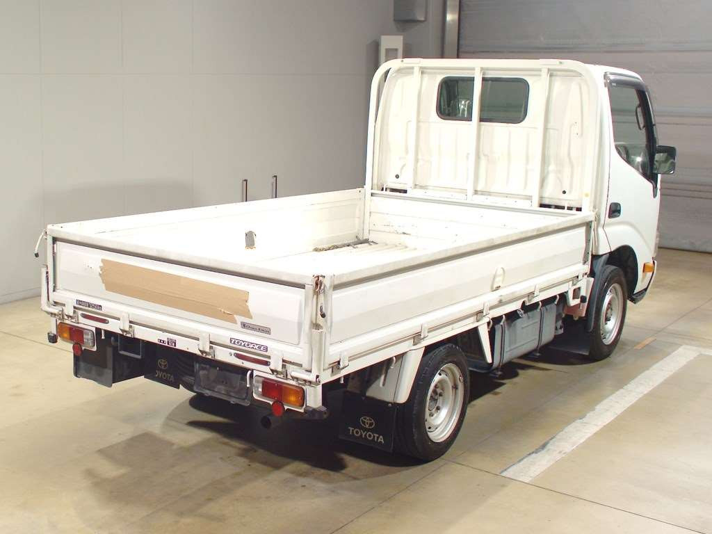 2014 Toyota Toyoace Truck TRY220[1]