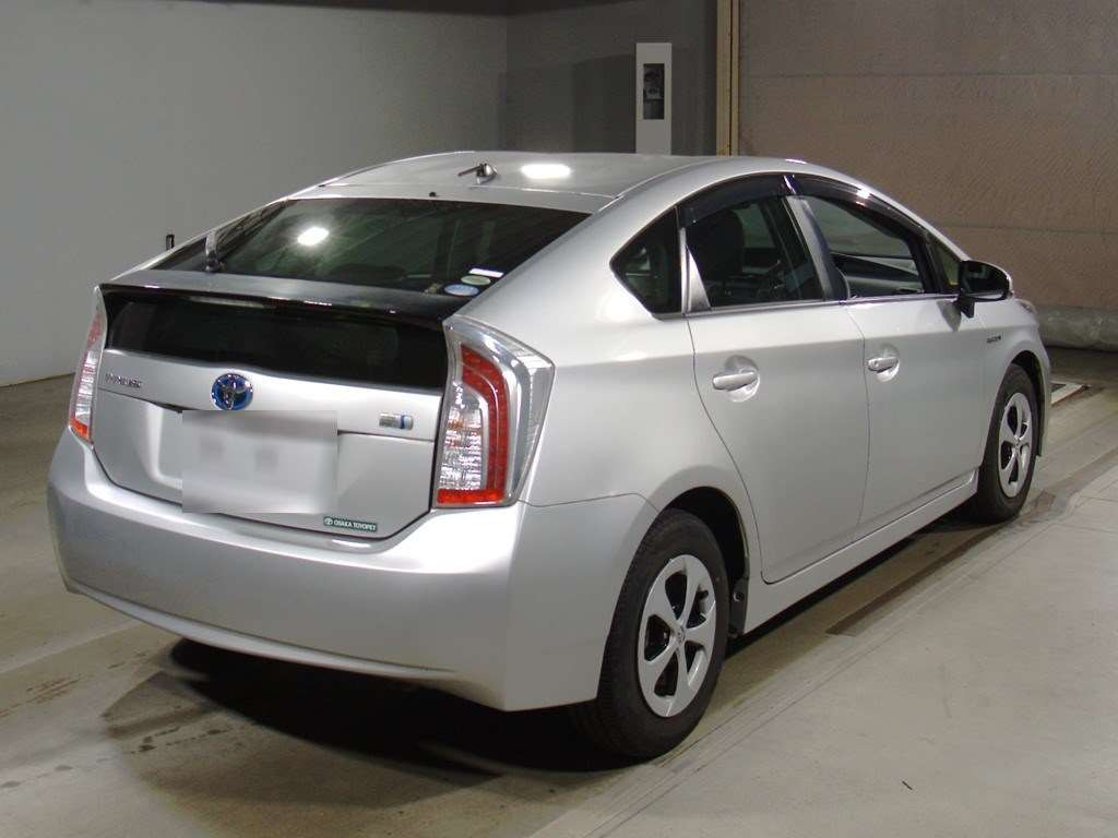 2013 Toyota Prius ZVW30[1]