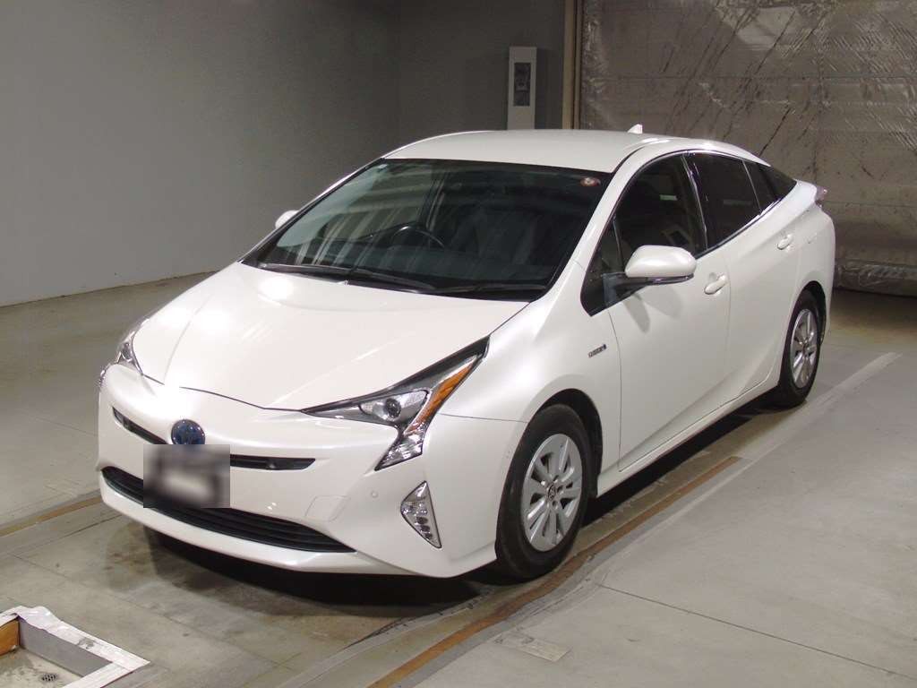 2017 Toyota Prius ZVW50[0]