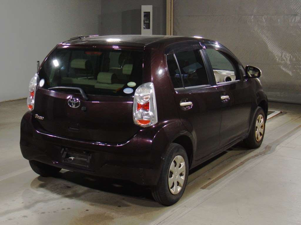 2013 Toyota Passo KGC30[1]