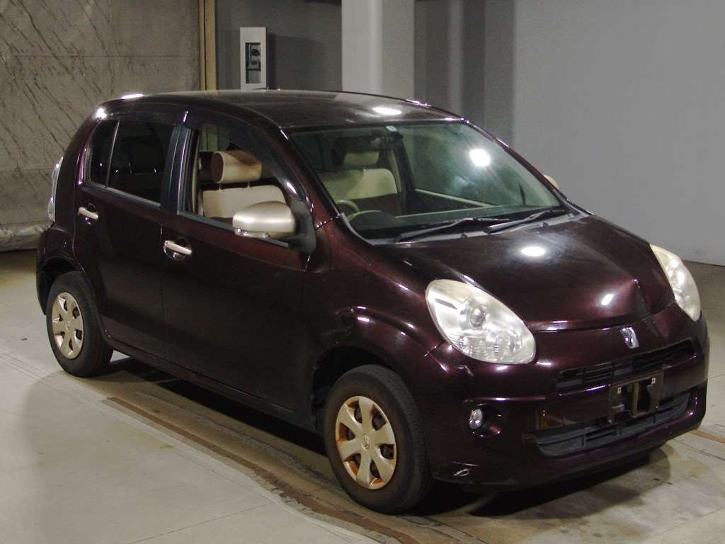 2013 Toyota Passo KGC30[2]