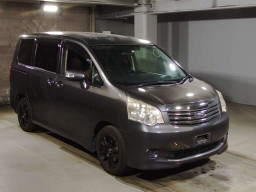 2011 Toyota Noah