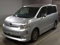 2009 Toyota Voxy